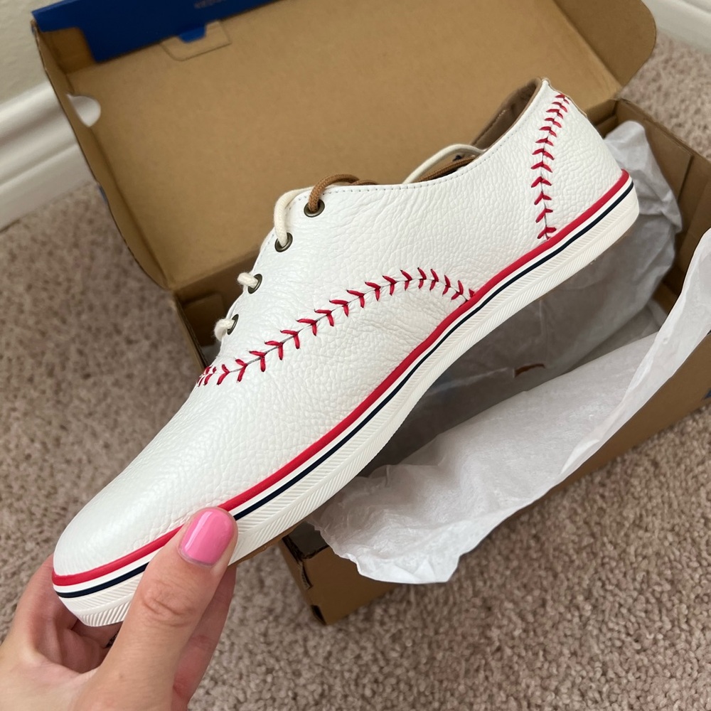 Women’s baseball Keds